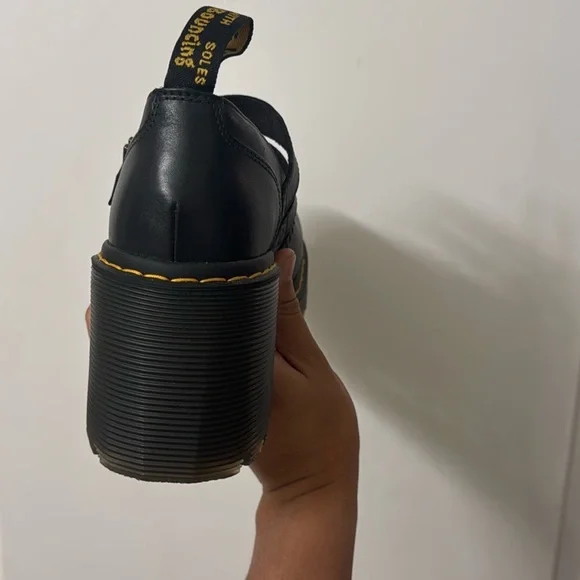 Dr. Martens Eviee- Women's 9 - Picture 14 of 16